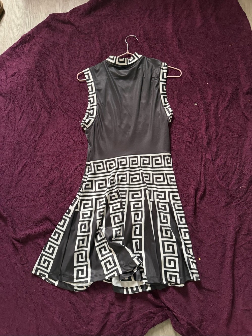 Black and White Geometric Sleeveless Dress